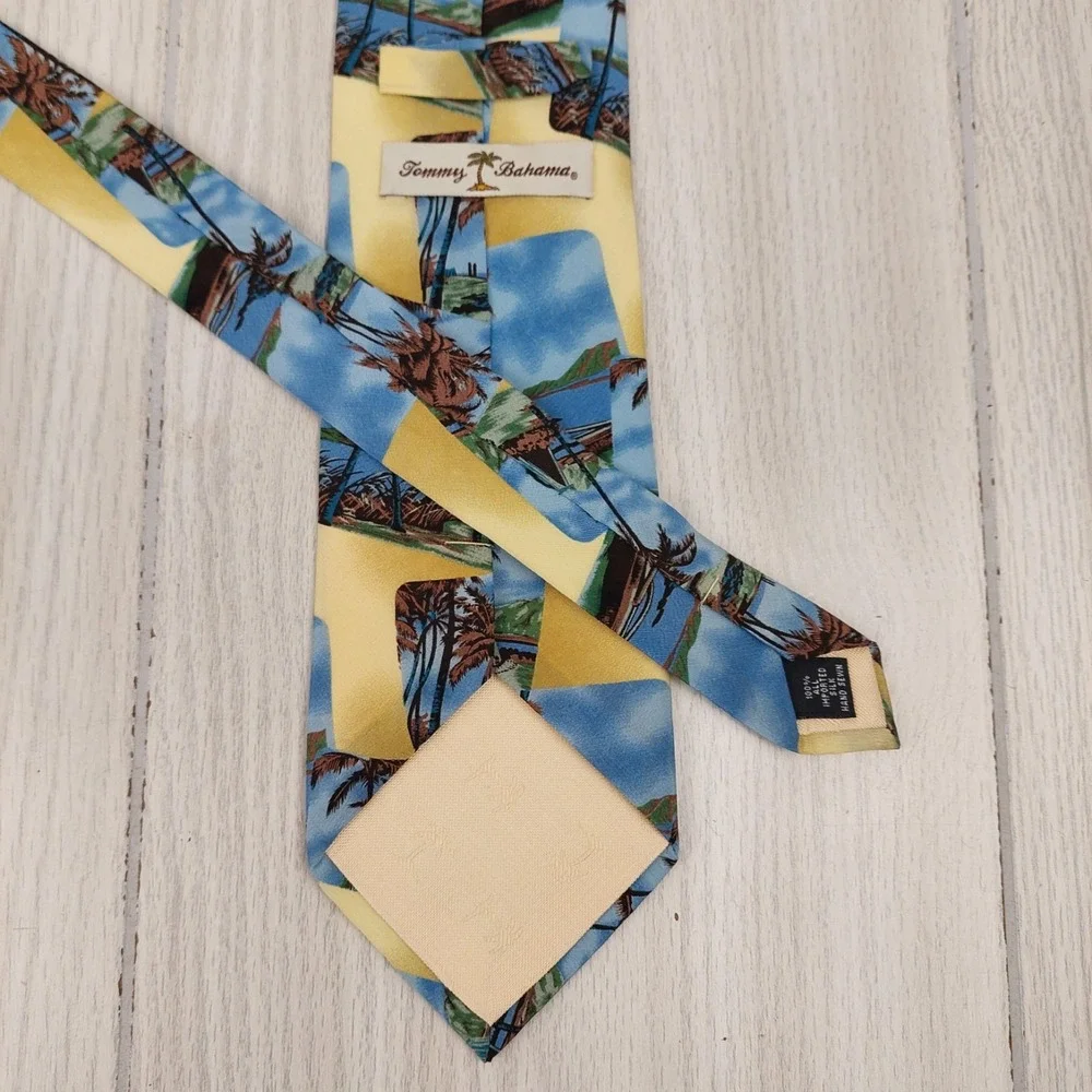 Tommy Bahama Necktie Tie‎ Silk Tropical Palm Tree Hawaiian Beach Vacation Travel